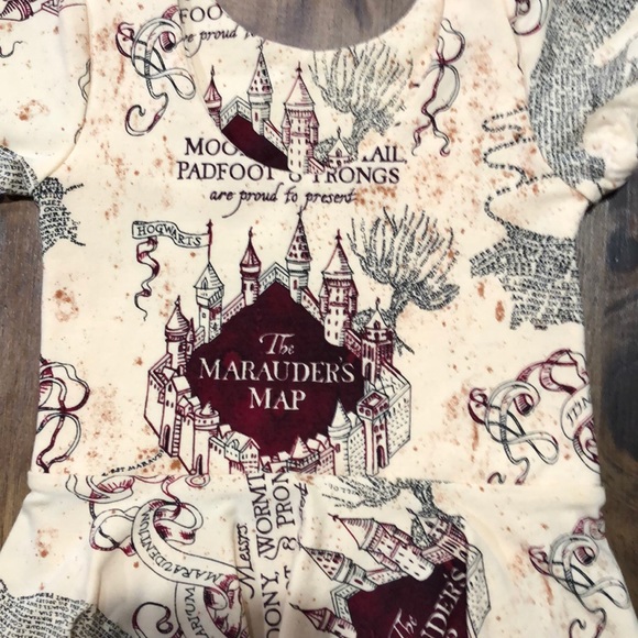 Harry Potter onesie - Picture 2 of 4